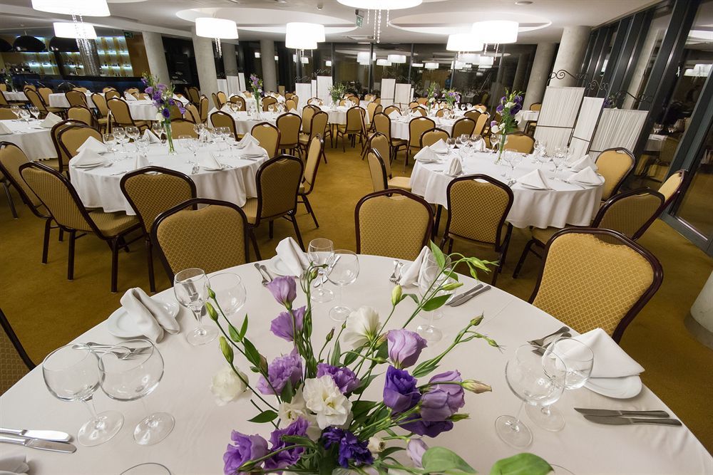Hotel Hp Park Олщин Екстериор снимка